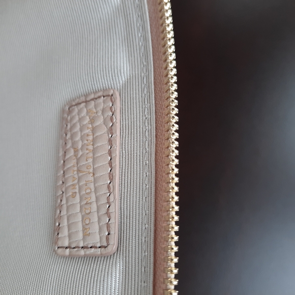 Aspinal of London Large Essential Flat Pouch - Picture 14 of 16